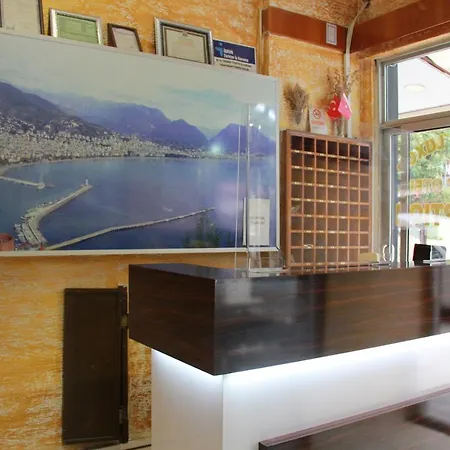 アパートホテル Alanya Apart Otel